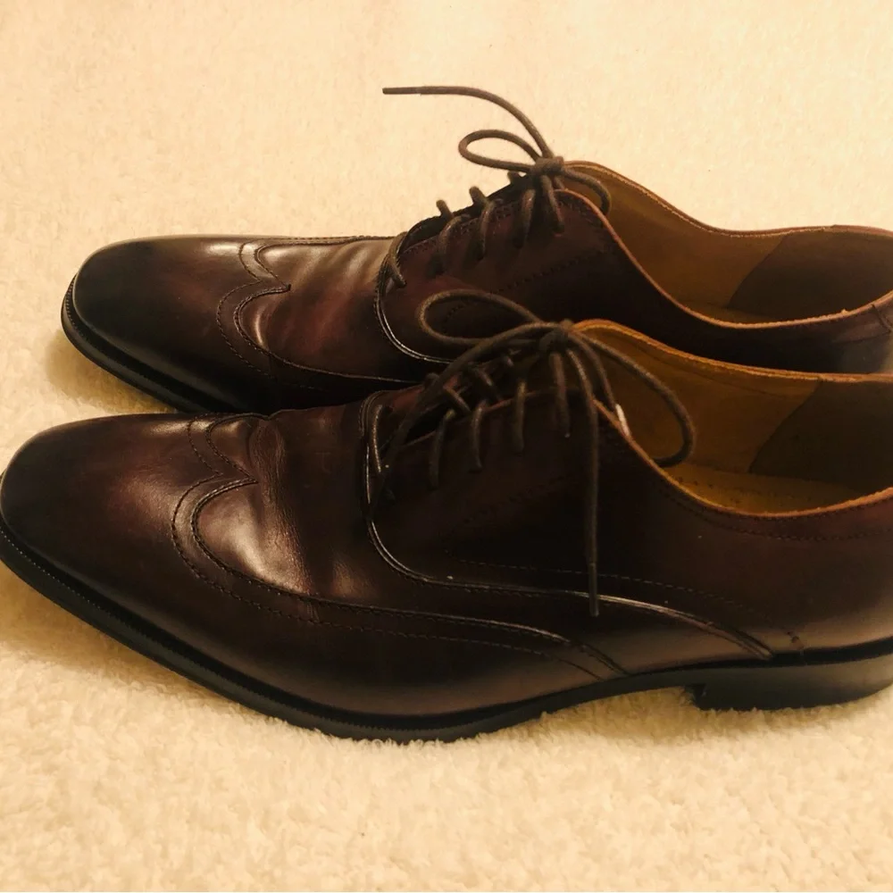Florsheim Brown Oxford Dress Shoes Sleek Leather Design